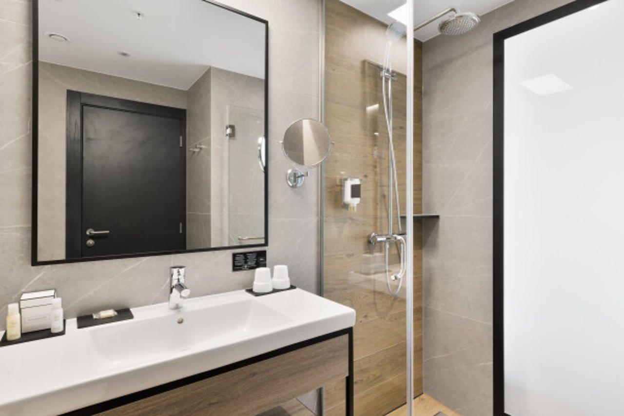Riu Plaza London Victoria Hotel Ngoại thất bức ảnh